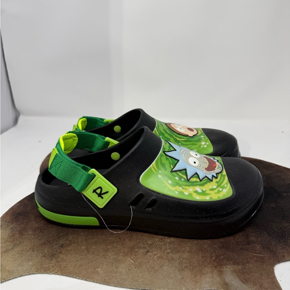 NWOT Cartoon Network Rick & Morty Slip ons with strap sz 12 (AZRNSH) - Picture 2 of 6